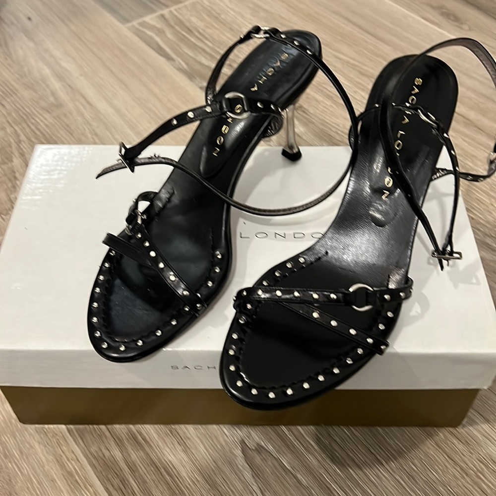 WOMENS NIB SACHA LONDON STRAPPY SHOES size 8